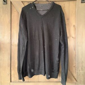 Men's V-Neck Sweater - Black
